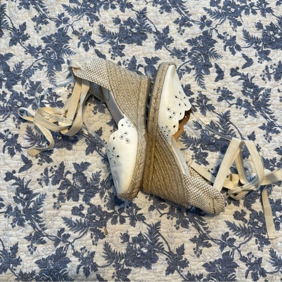 J Crew Shoes Espadrille Wedge Cream & Tan Ankle Lace Up Boho Leather Eyelet Sz 9 - Picture 3 of 10